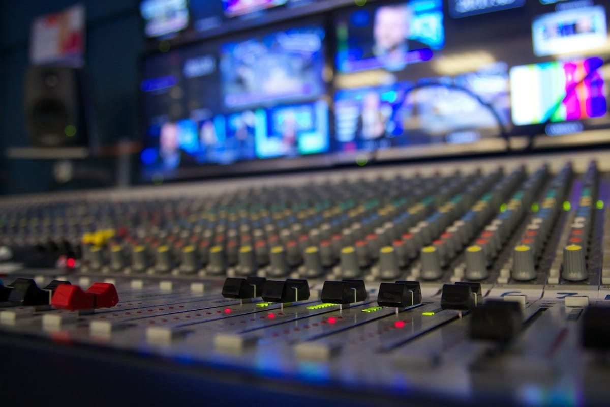 miksery-audio.jpg (83 KB)